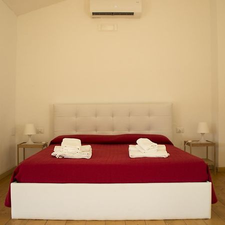 Fontana La Pietra Villa Пистичи Екстериор снимка