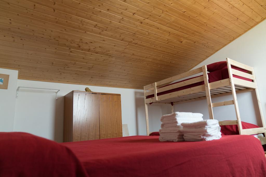 Fontana La Pietra Villa Пистичи Екстериор снимка
